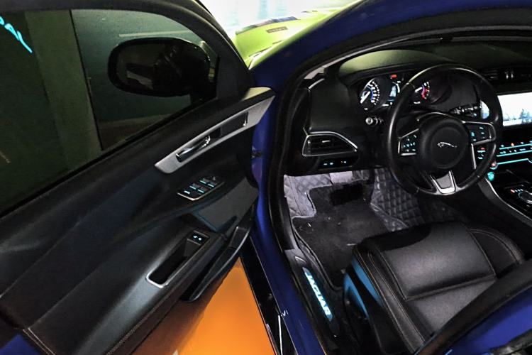 Used Jaguar XEL 2019 2.0T 200 PS Luxury Edition Driver Seat