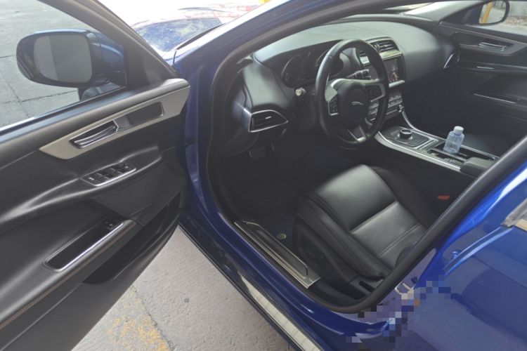Used Jaguar XEL 2019 2.0T 200 PS Luxury Edition Driver Seat