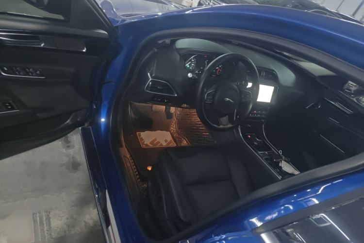 Used Jaguar XEL 2019 2.0T 200 PS Elite Edition Driver Seat