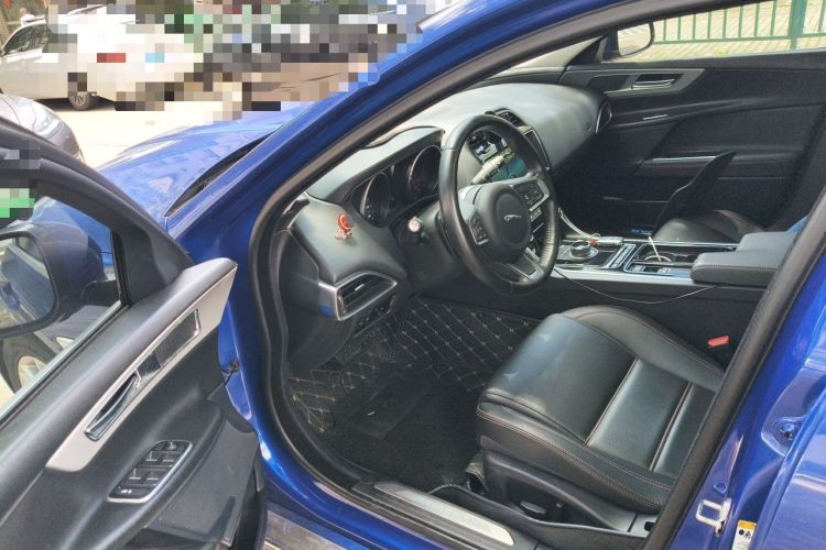 Used Jaguar XEL 2019 2.0T 200 PS Luxury Edition Driver Seat