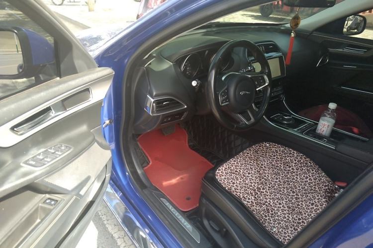 Used Jaguar XEL 2019 2.0T 200 PS Luxury Edition Driver Seat