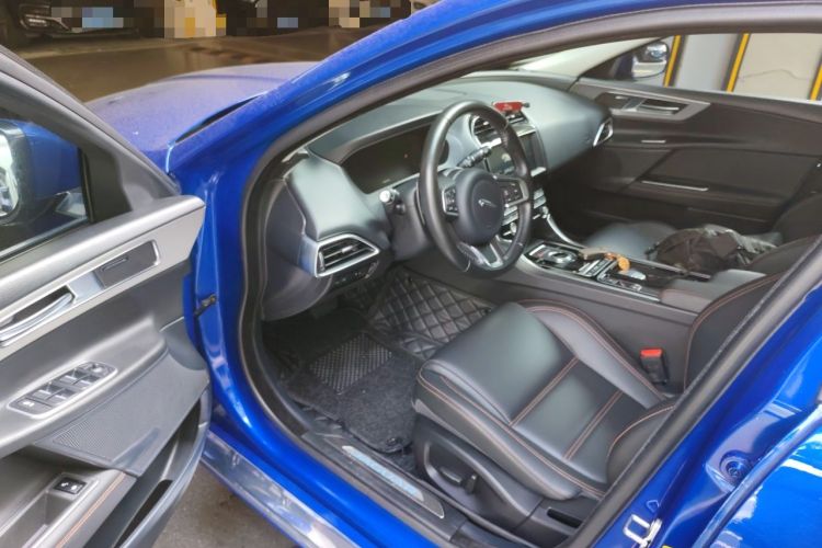 Used Jaguar XEL 2019 2.0T 200 PS Deluxe Edition Driver Seat