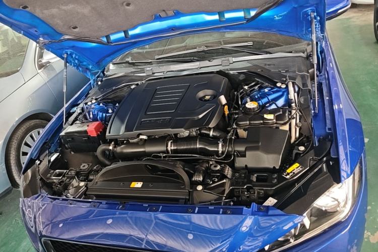 Used Jaguar XEL 2019 2.0T 200 PS Deluxe Edition Engine Bay