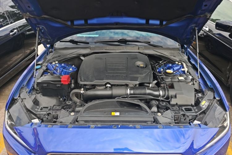 Used Jaguar XEL 2019 2.0T 200 PS Deluxe Edition Engine Bay