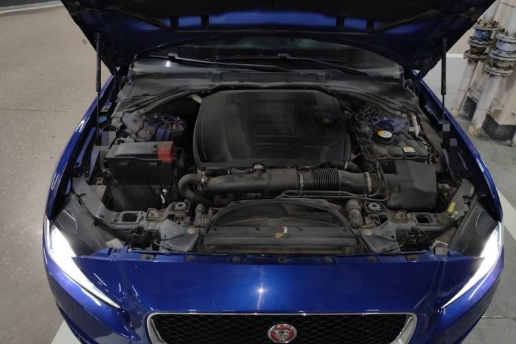 Used Jaguar XEL 2019 2.0T 200 PS Deluxe Edition Engine Bay