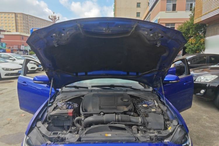 Used Jaguar XEL 2019 2.0T 200 PS Deluxe Edition Engine Bay