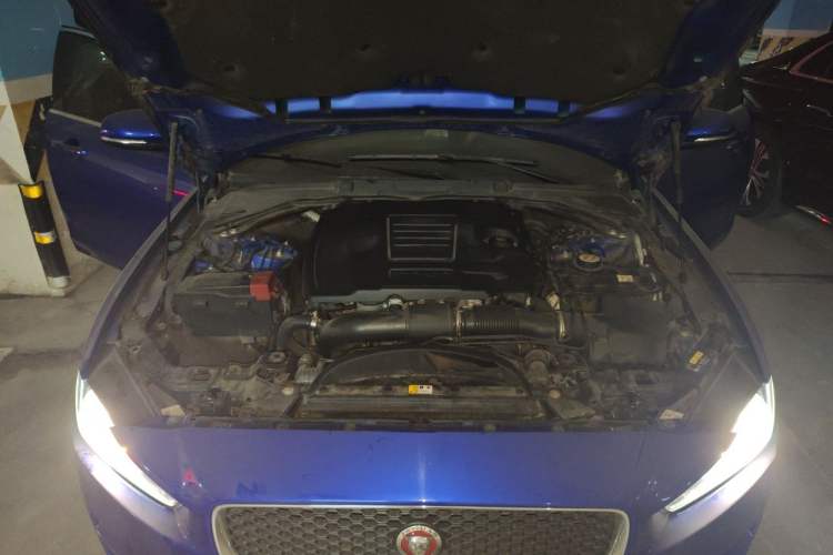 Used Jaguar XEL 2019 2.0T 200 PS Elite Edition Engine Bay