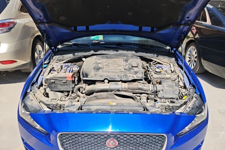 Used Jaguar XEL 2019 2.0T 200 PS Deluxe Edition Engine Bay