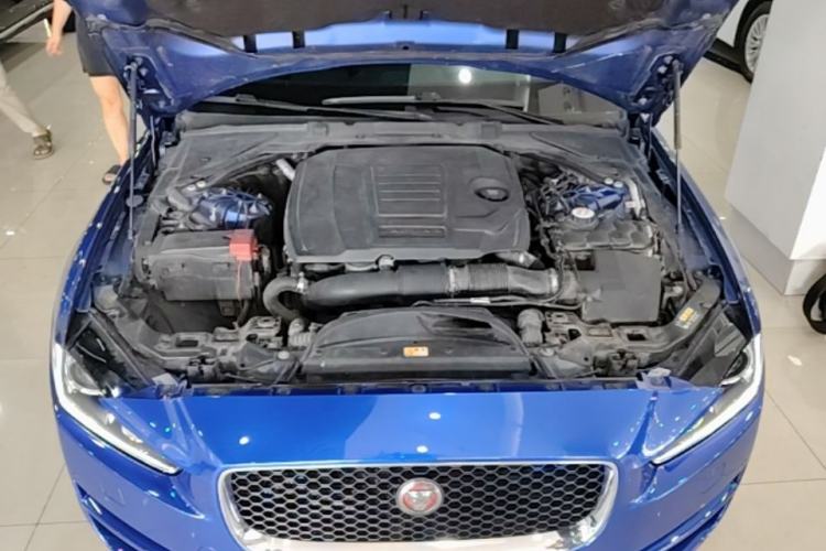 Used Jaguar XEL 2019 2.0T 200 PS Deluxe Edition Engine Bay