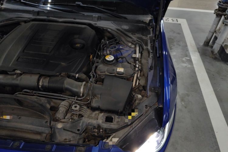 Used Jaguar XEL 2019 2.0T 200 PS Deluxe Edition Engine Bay Left