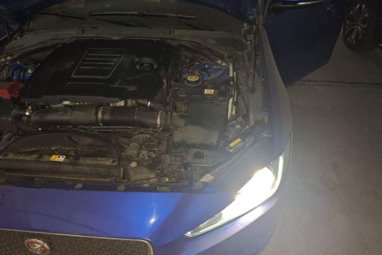 Used Jaguar XEL 2019 2.0T 200 PS Elite Edition Engine Bay Left