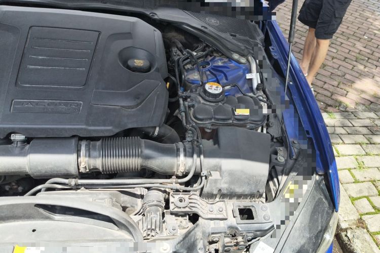 Used Jaguar XEL 2019 2.0T 200 PS Luxury Edition Engine Bay Left