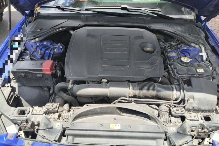 Used Jaguar XEL 2019 2.0T 200 PS Luxury Edition Engine Bay