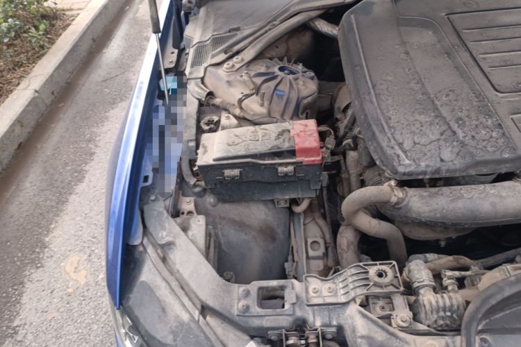Used Jaguar XEL 2019 2.0T 200 PS Deluxe Edition Engine Bay Right