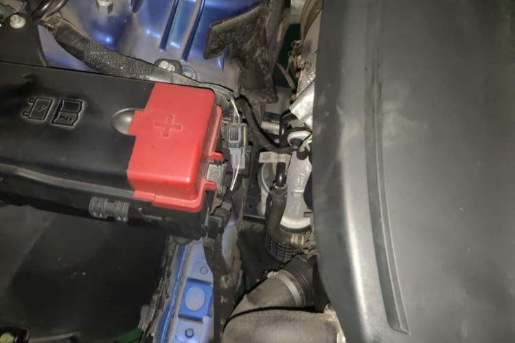 Used Jaguar XEL 2019 2.0T 200 PS Elite Edition Engine Bay Right