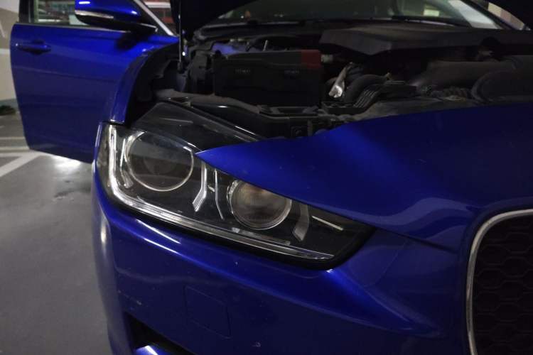 Used Jaguar XEL 2019 2.0T 250 PS Premium Edition Engine Bay Right