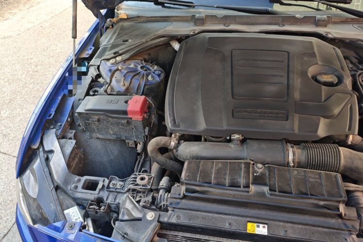 Used Jaguar XEL 2019 2.0T 200 PS Luxury Edition Engine Bay Right