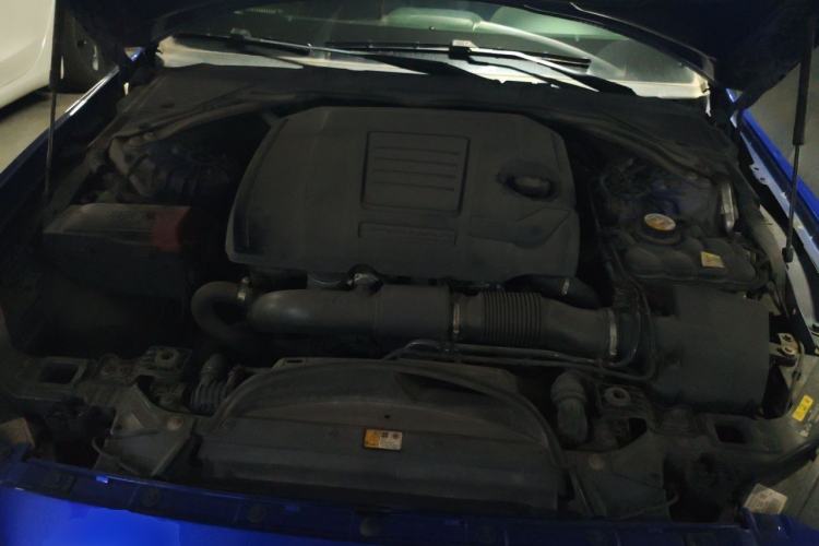 Used Jaguar XEL 2019 2.0T 200 PS Deluxe Edition Engine Bay