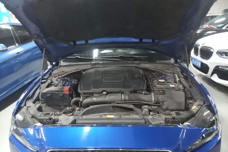 Used Jaguar XEL 2019 2.0T 200 PS Elite Edition Engine Bay