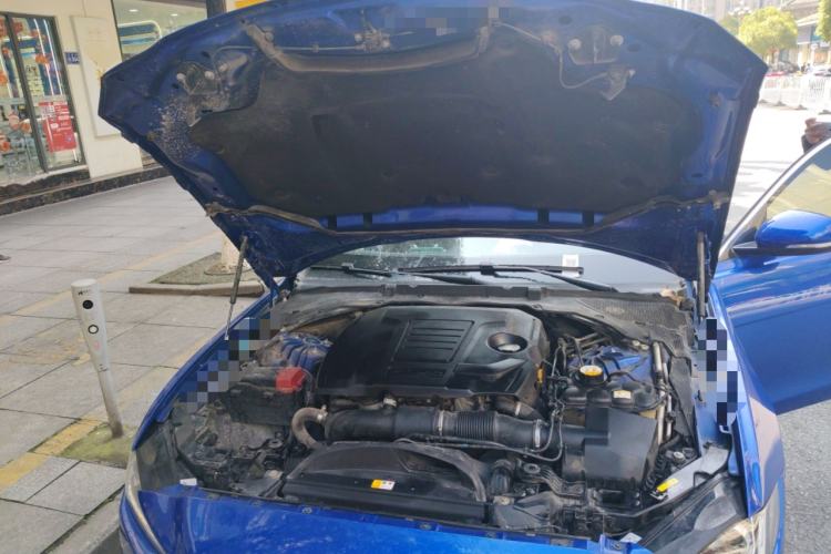 Used Jaguar XEL 2019 2.0T 200 PS Deluxe Edition Engine Bay