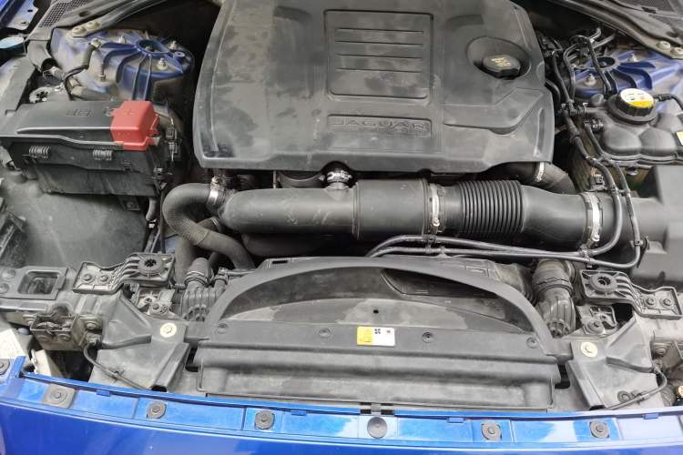 Used Jaguar XEL 2019 2.0T 200 PS Luxury Edition Engine Bay