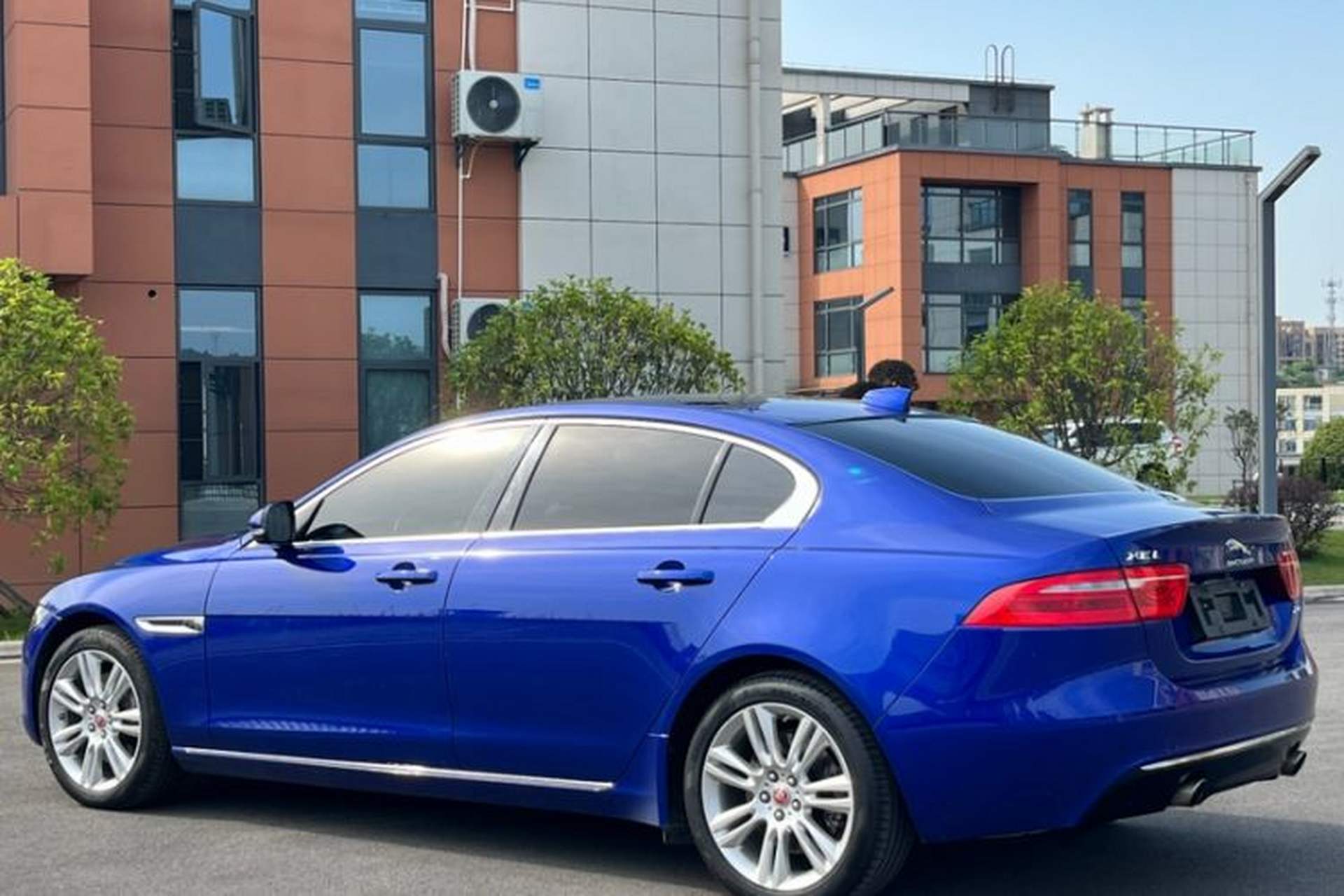 Used Jaguar XEL 2019 2.0T 200 PS Deluxe Edition Exterior 1