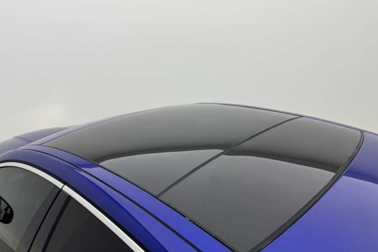 Used Jaguar XEL 2019 2.0T 200 PS Deluxe Edition Exterior 10