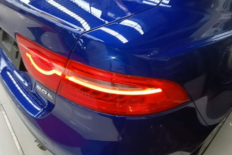 Used Jaguar XEL 2019 2.0T 200 PS Deluxe Edition Exterior 3