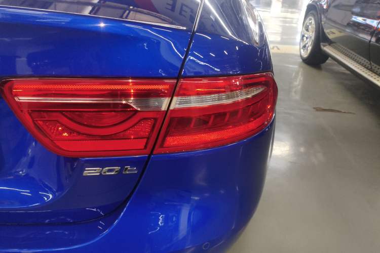 Used Jaguar XEL 2019 2.0T 200 PS Deluxe Edition Exterior 3
