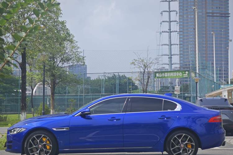Used Jaguar XEL 2019 2.0T 200 PS Deluxe Edition Exterior 4