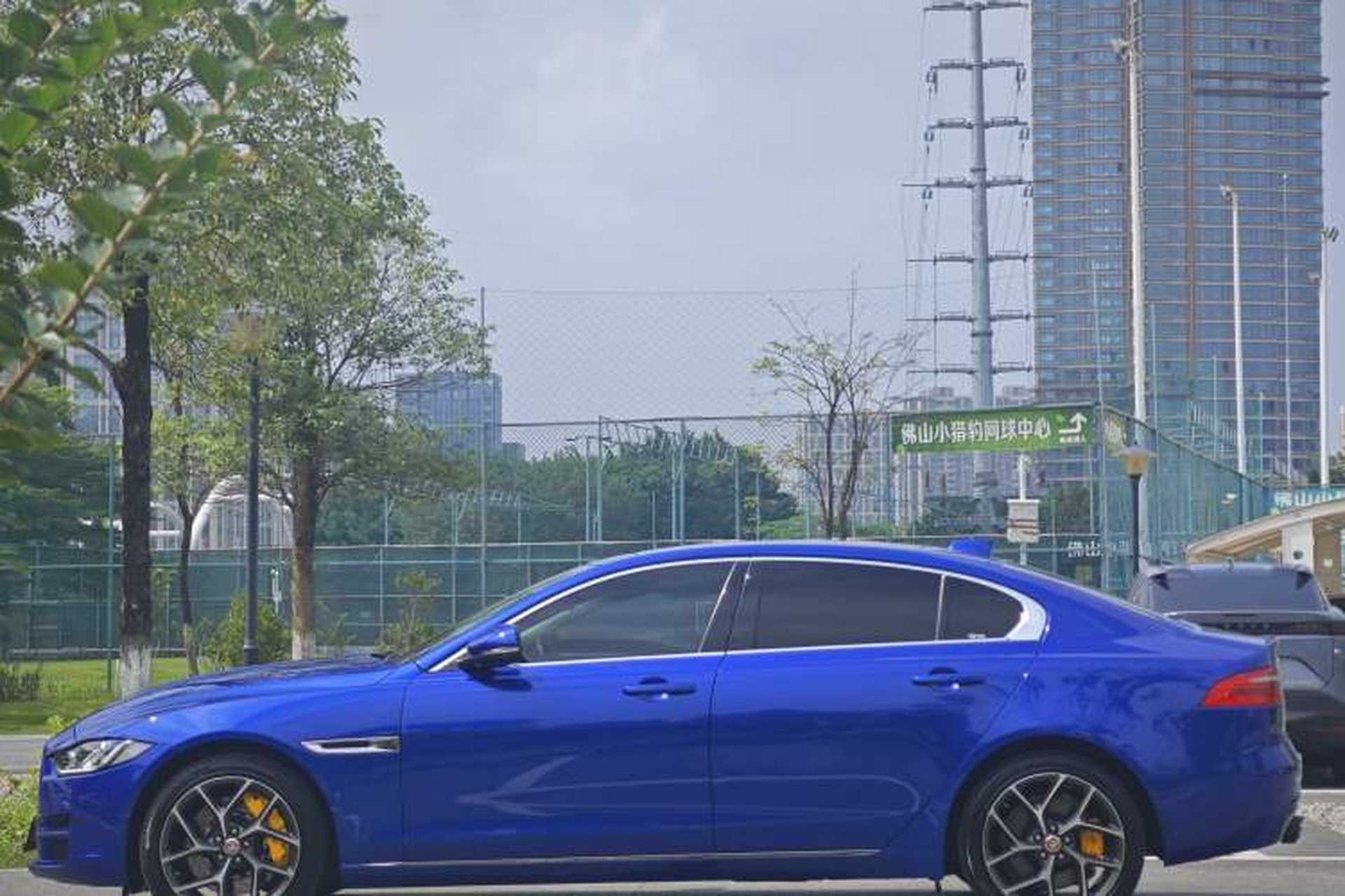 Used Jaguar XEL 2019 2.0T 200 PS Deluxe Edition Exterior 4