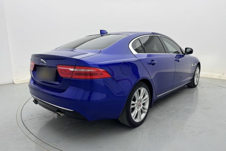 Used Jaguar XEL 2019 2.0T 200 PS Deluxe Edition Exterior 4