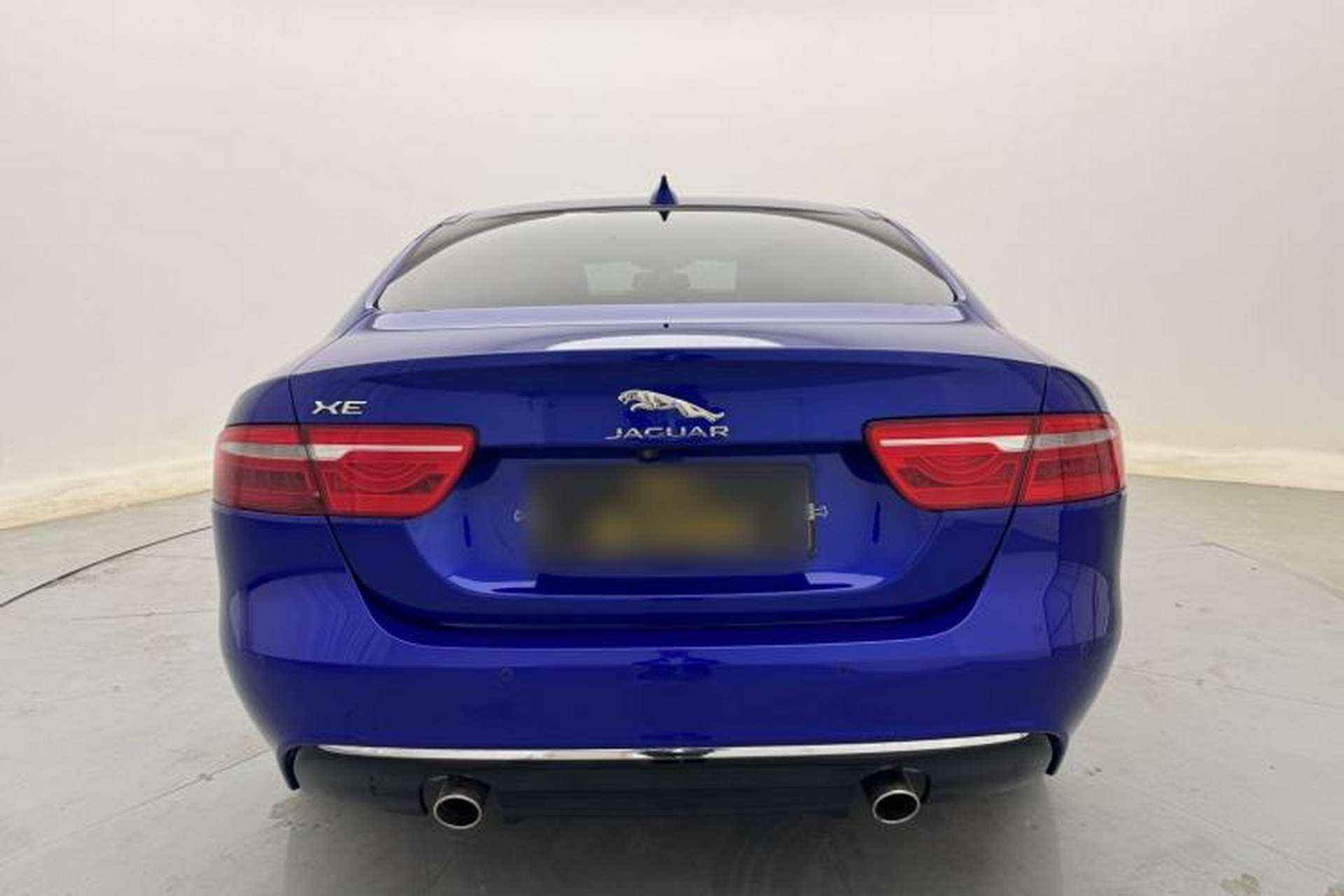 Used Jaguar XEL 2019 2.0T 200 PS Deluxe Edition Exterior 5