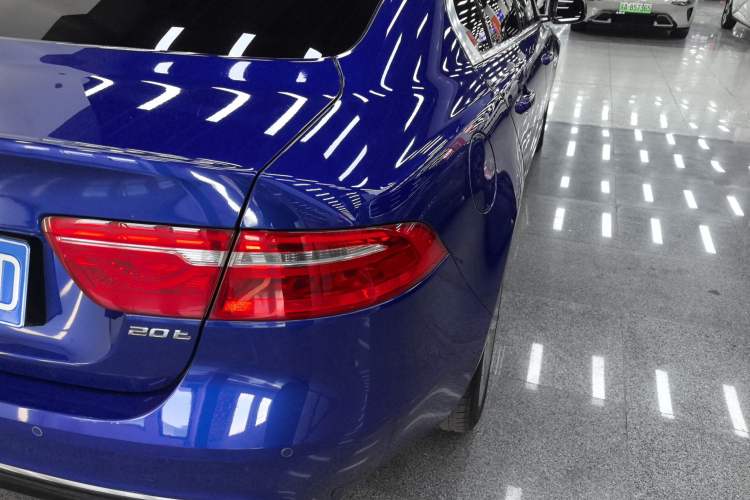 Used Jaguar XEL 2019 2.0T 200 PS Deluxe Edition Exterior 6