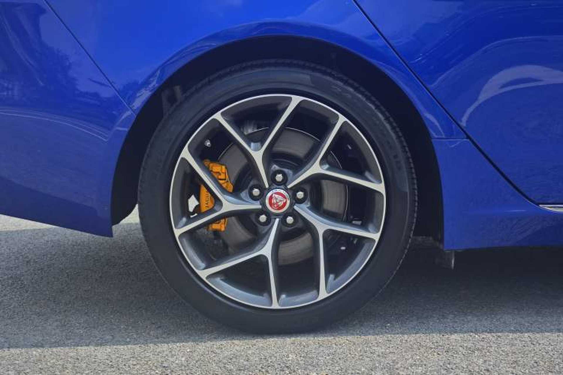 Used Jaguar XEL 2019 2.0T 200 PS Deluxe Edition Exterior 9