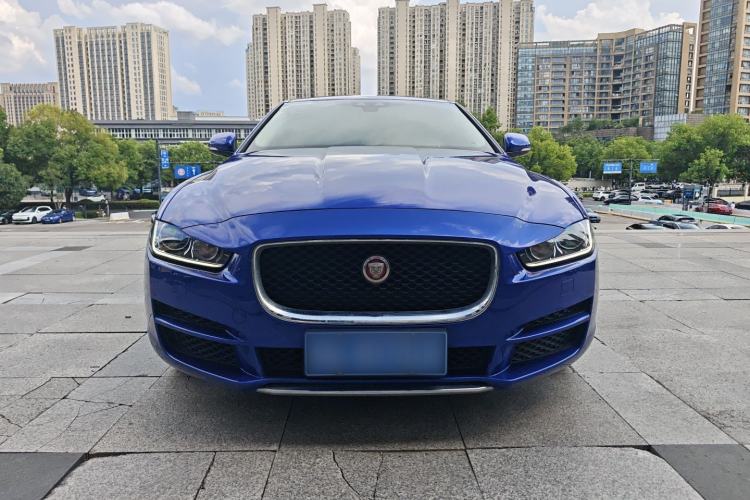 Used Jaguar XEL 2019 2.0T 200 PS Deluxe Edition Front