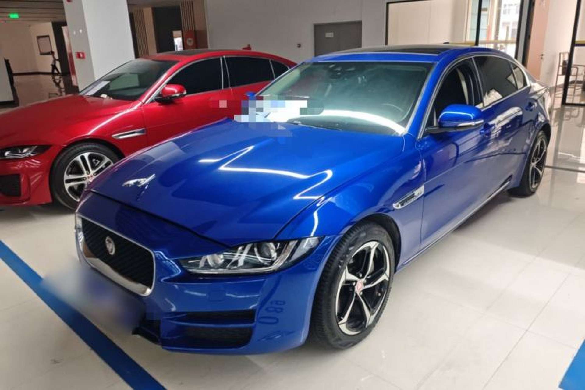 Used Jaguar XEL 2019 2.0T 200 PS Elite Edition Front Left 45 Deg