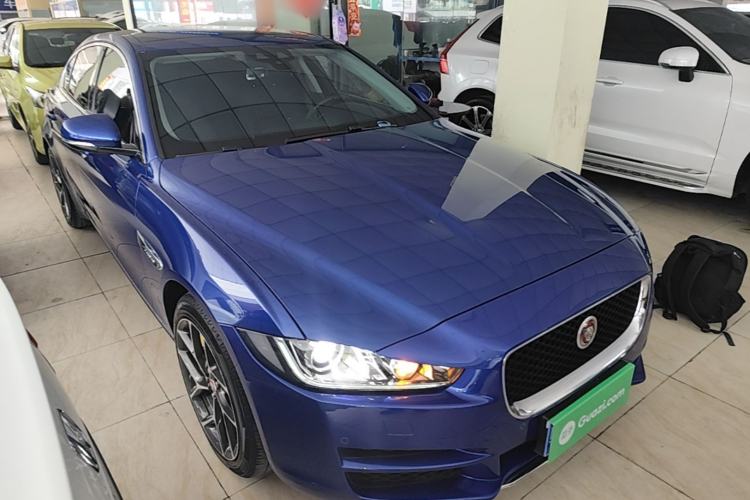 Used Jaguar XEL 2019 2.0T 200 PS Deluxe Edition Front Right 45 Deg