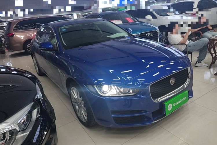 Used Jaguar XEL 2019 2.0T 200 PS Deluxe Edition Front Right 45 Deg