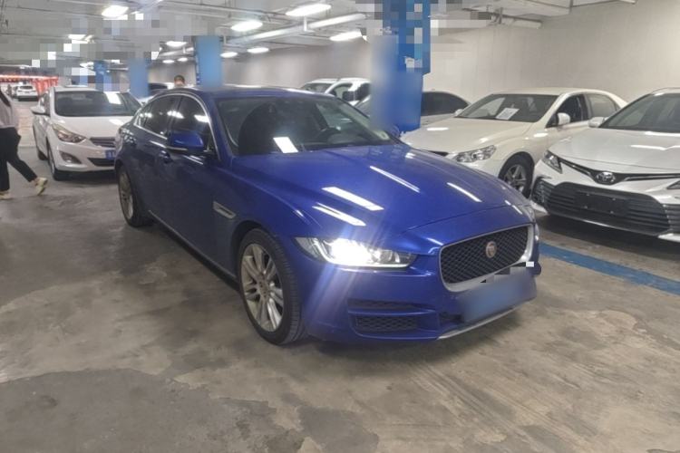 Used Jaguar XEL 2019 2.0T 200 PS Deluxe Edition Front Right 45 Deg