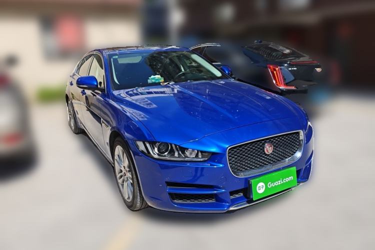 Used Jaguar XEL 2019 2.0T 200 PS Deluxe Edition Front Right 45 Deg
