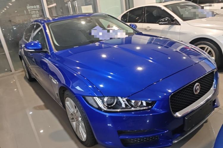 Used Jaguar XEL 2019 2.0T 200 PS Deluxe Edition Front Right 45 Deg