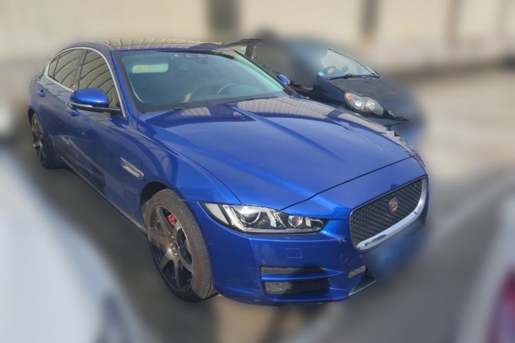 Used Jaguar XEL 2019 2.0T 200 PS Deluxe Edition Front Right 45 Deg
