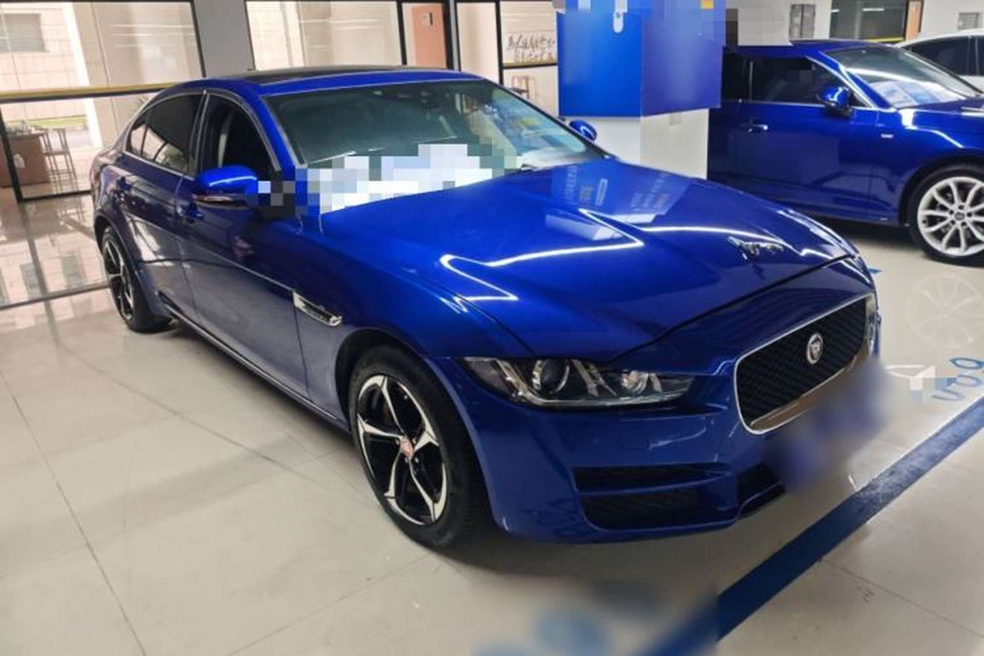 Used Jaguar XEL 2019 2.0T 200 PS Elite Edition Front Right 45 Deg