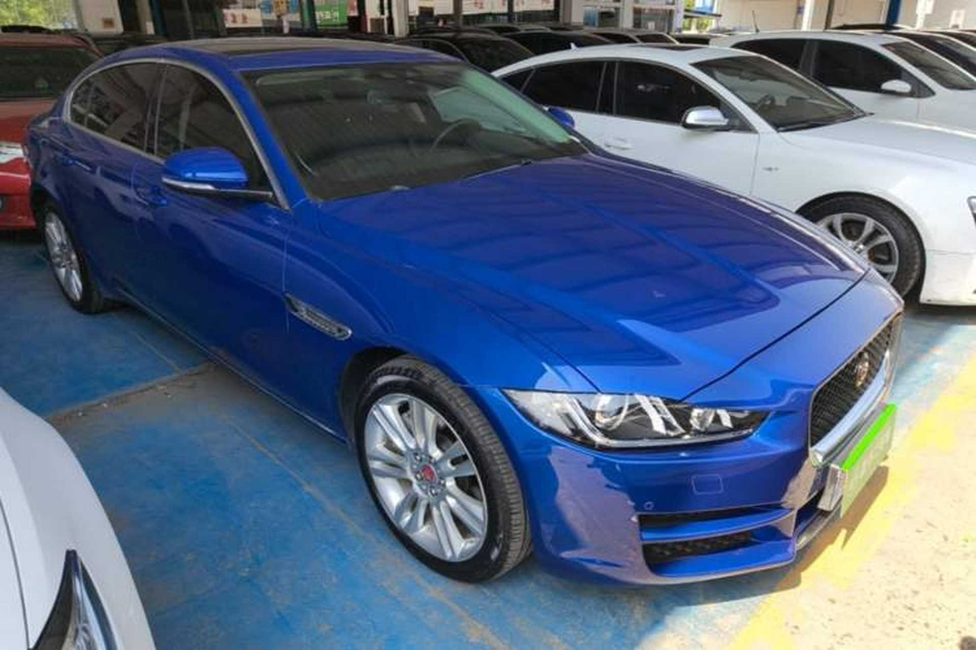 Used Jaguar XEL 2019 2.0T 200 PS Deluxe Edition Front Right 45 Deg