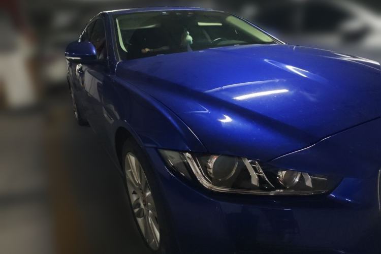 Used Jaguar XEL 2019 2.0T 200 PS Deluxe Edition Front Right 45 Deg