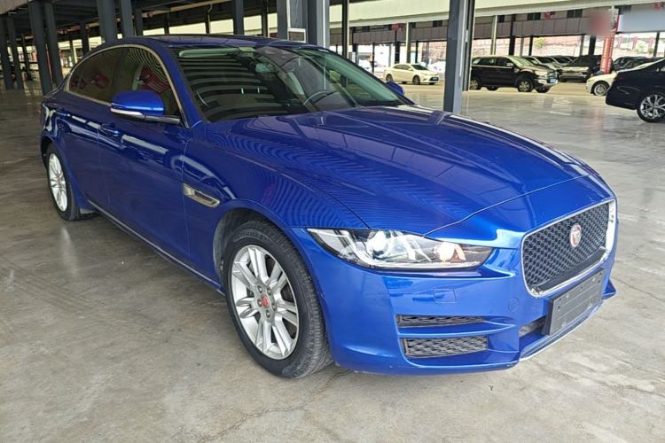 Used Jaguar XEL 2019 2.0T 200 PS Luxury Edition Front Right 45 Deg
