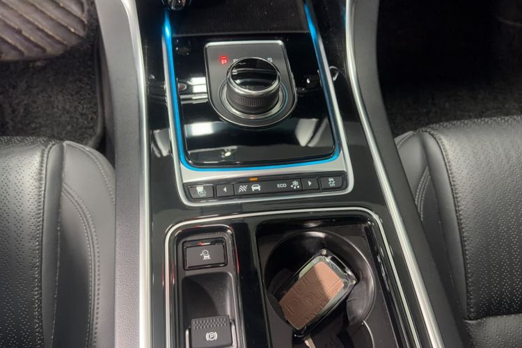 Used Jaguar XEL 2019 2.0T 250 PS Luxury Edition Gear Lever