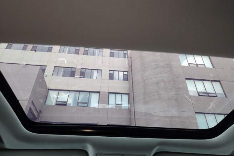 Used Jaguar XEL 2019 2.0T 200 PS Elite Edition Headliner