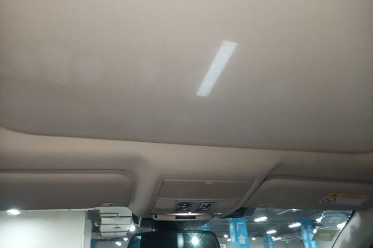Used Jaguar XEL 2019 2.0T 200 PS Elite Edition Headliner